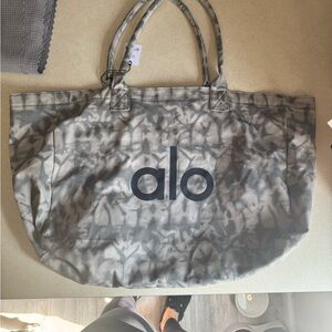 ALO Yoga Gray Camouflage Tote Bag